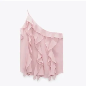 Volang topp - Rosa volang topp från Zara!💕 Skulle också kunna byta mot en i storlek M.