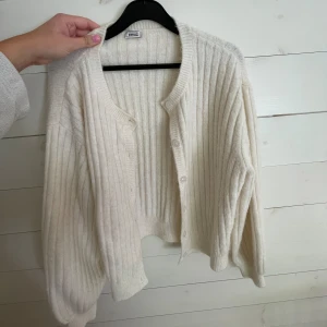 Pimkie kofta - Pimkie kofta, sitter som en M