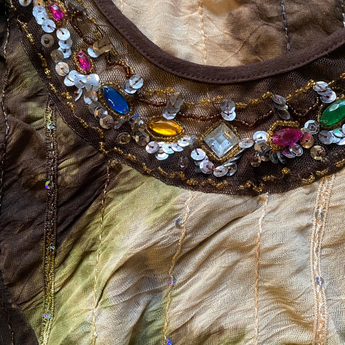 Cool vintage top med stenar och paljetter - 91