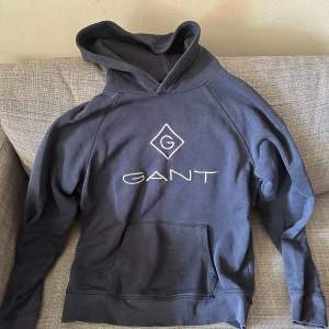 Gant hoodie i okänd storlek men skulle gissa på storlek S 