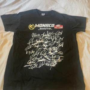 T shirt  - T shirt som jag köppte i Monaco🐆