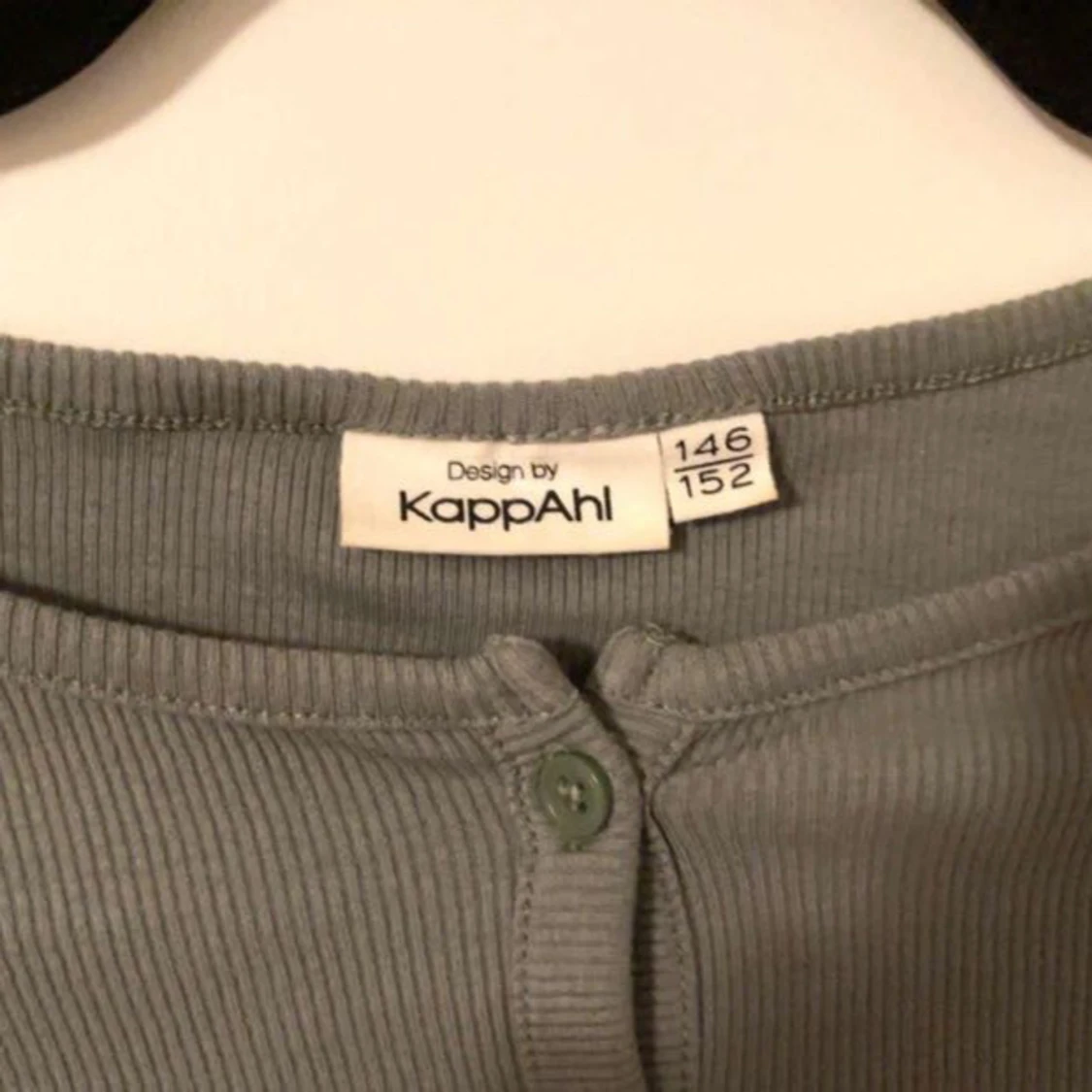 Grön långärmad tröja  - 90