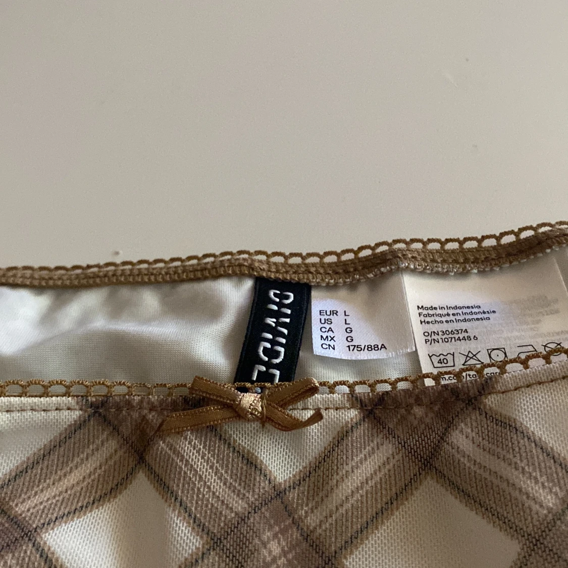 Brun vit kjol/ topp🤎🤍 - 90