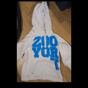 Zoo York. Hoodie. M - Hoodie