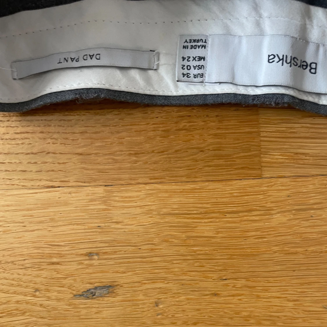 Kostymbyxor från bershka  - 91