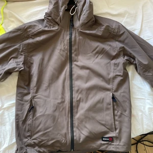 Golfjacka - Jättefin brun golfjacka från Abacus. Fint skick.  