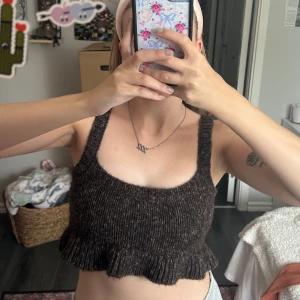 Topp - Säljer denna superfina topp köpt från plick som jag aldrig använt! Köparen betalar för frakten och katt finns i hem 💞