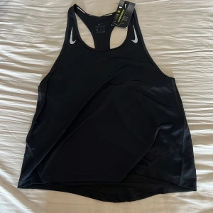 Nike Miler Race Tank  - Medium, helt ny 