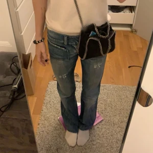 Diesel jeans  - Säljer dessa supersnygga lågmidjade jeansen från diesel🩷skriv till mig för exakta måtten! Direktpris 1000kr