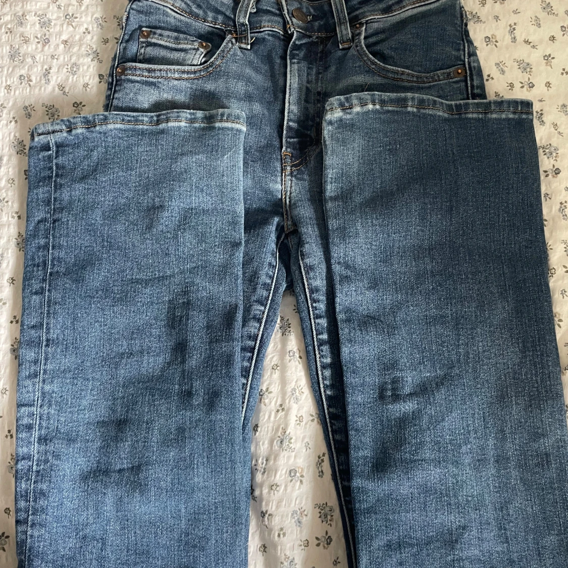 Skitsnygga Levis jeans som tyvärr blivit försmå 💗 - 92