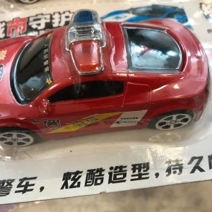 Polis Bil  - Mått 12.00*5.00*4.50 cm 3 år +  49kr/st . Sammafrakt 