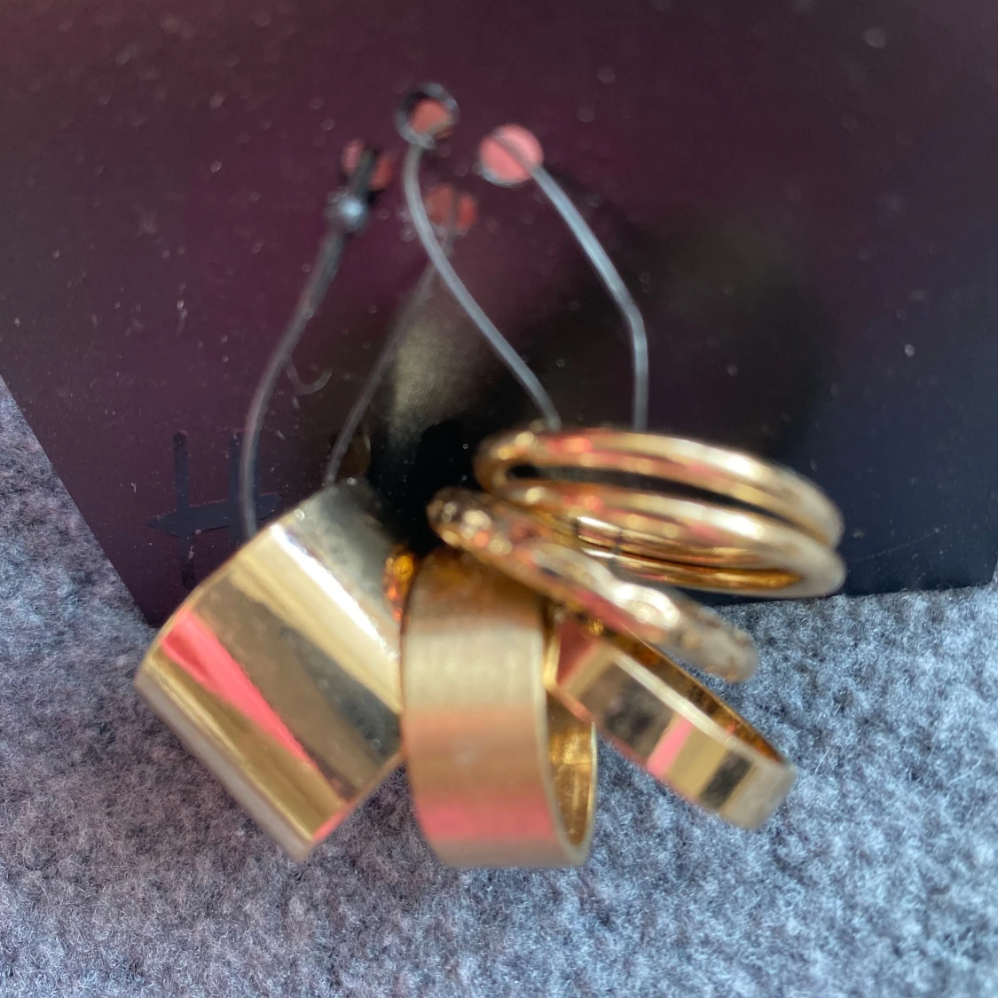 Ringar guldiga  - 93