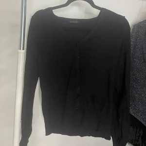 Kofta  - Kofta från stocholm Lm i storlek M💕