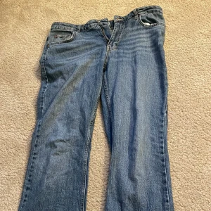 Blåa jeans  - Blåa jeans,  från perfect jeans använda ganska många gånger men bra skick