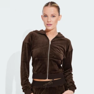 Bikbok jacka - Säljer den fina jacka som passar inte mig längre. Bra kvalitet, aldrig använt!