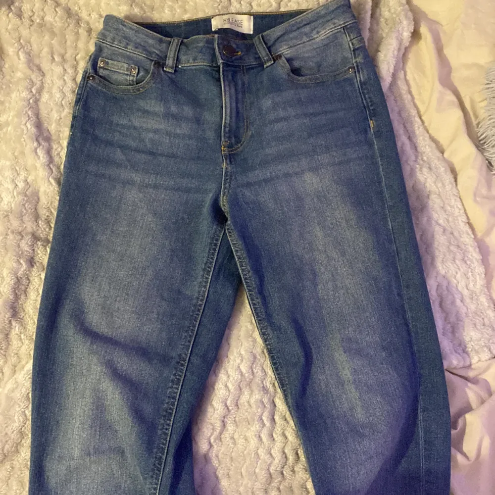Jätte söta lågmedjade jeans. . Jeans & Byxor.