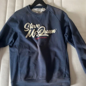 Barbour tröja - Långärmad tröja i bra skick med storlek M, nypris 1400 från Care of Carl, pris kan diskuteras