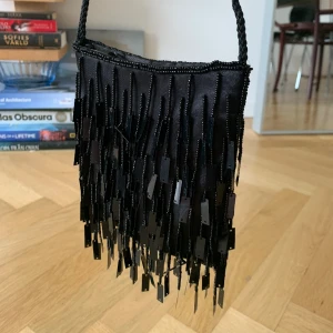 Minibag - Supersöt svart liten väska💕💕vintage men inget att anmärka på i skicket✨✨