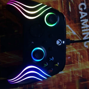 Xbox kontroll glow in the dark - Den är i gott skick och fungerar utmärkt