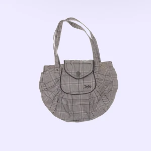  y2k väska  - supersöt väska köpt på sellpy! säljer då den inte kommer till användning längre🦢🩶