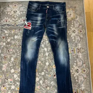 Super fräscha dsquard jeans i storlek 48  Säljs för 1300 men pris kan diskuteras.