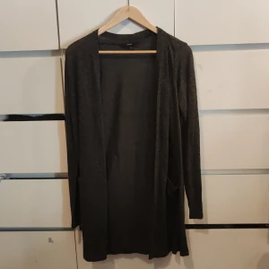 Kofta - Ganska bra skick, djur finns i hemmet.