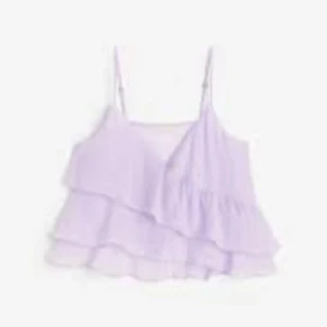 Topp med volanger  - Lila topp