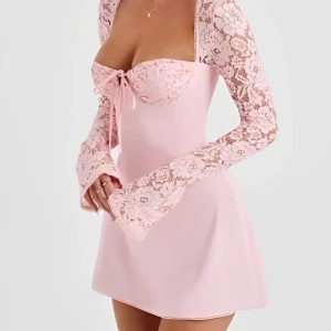 Klänning  - Superfin rosa klänning, aldrig använd endast testad💓💓