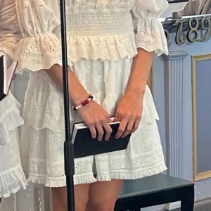 By malina  - Säljer denna snygga klänning som man kan ha till avslutning,konfirmation och student 🧑‍🎓 använd endast 1 gång