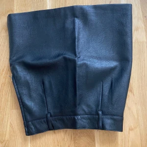 Leather Skirt - Pris kan prutas!