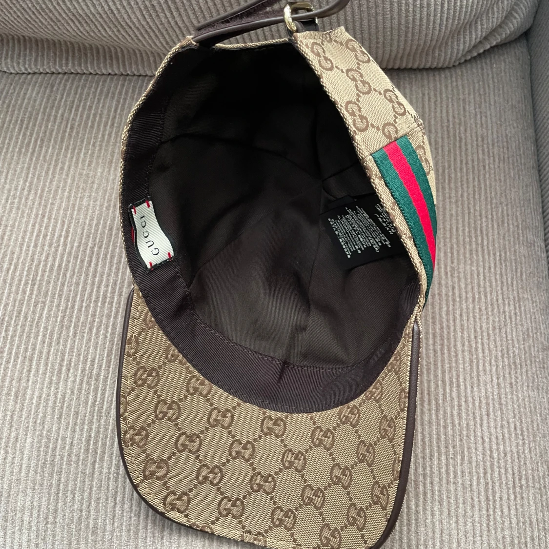 Gucci Keps äkta - 90