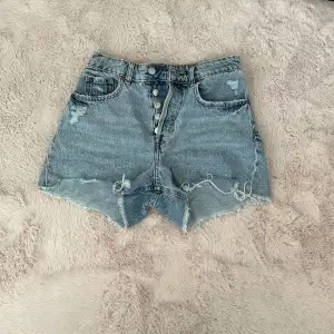 Oanvända jeansshorts från hm🥰