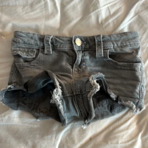 Gina tonic Shorts - Jättefina men för små  dom passade perfekt på en 