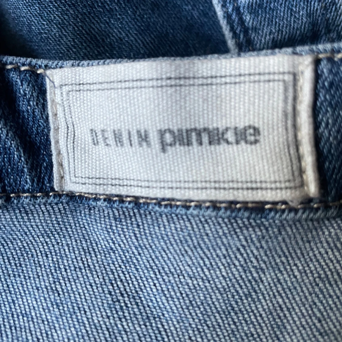 Underbart snygg byxdress - 92