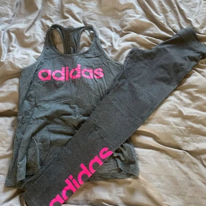 Teäningsset - Träningsset från adidas. Storlek S.