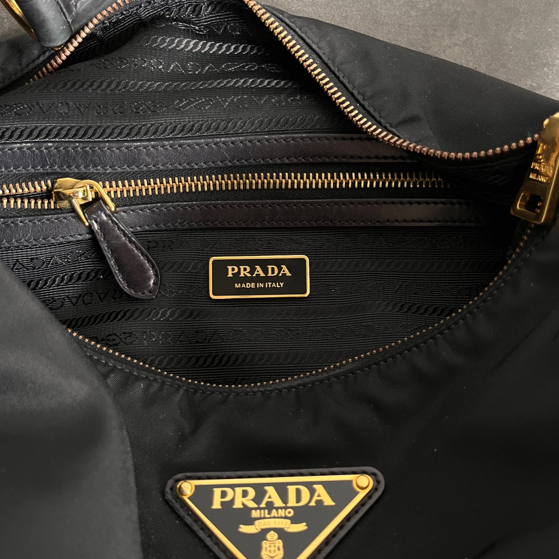 Prada väska  - 90