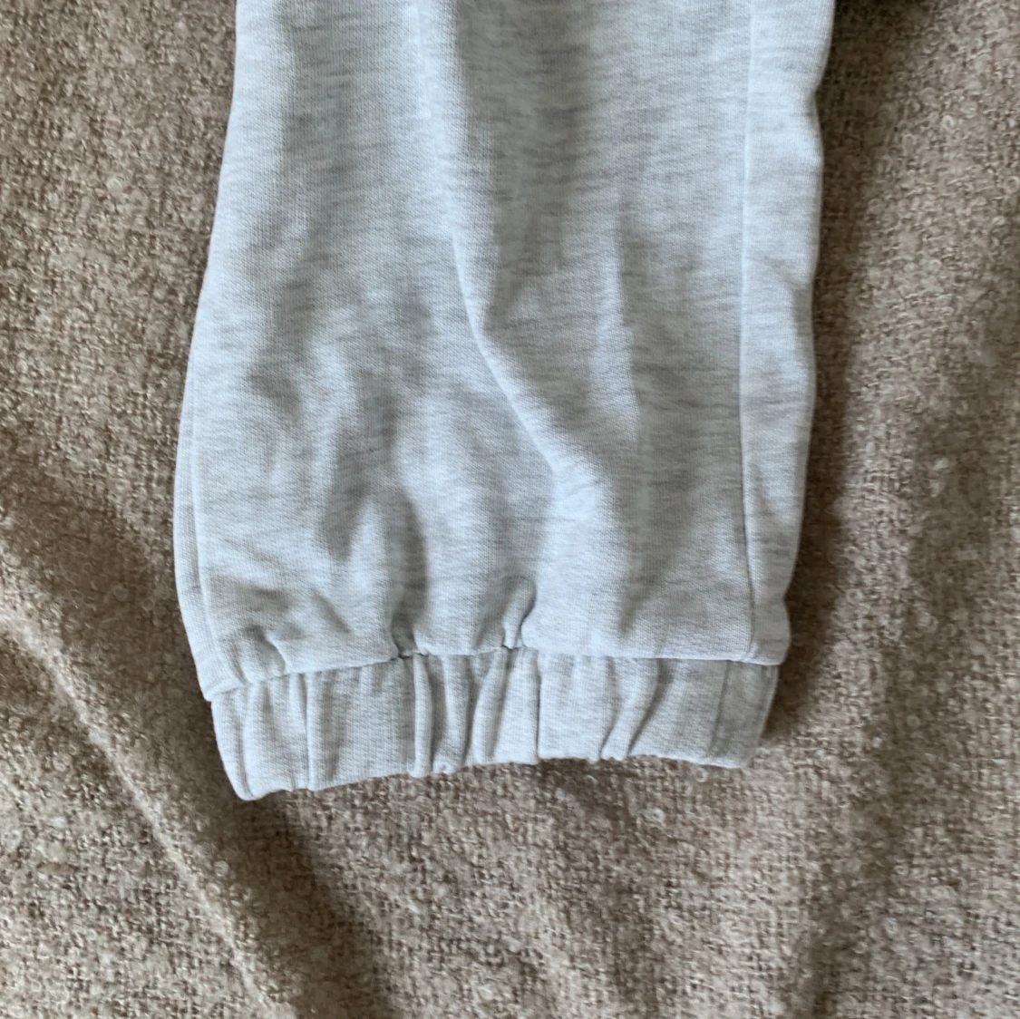 Ljusgrå mjukisbyxor från 157 - 91