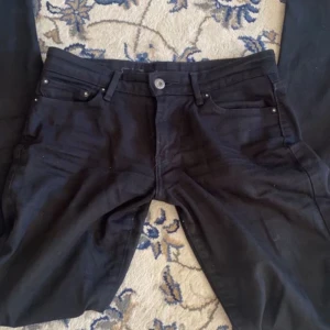 Levi långmidjade bootcut jeans - Långmidjade bootcut levias jeans. De ser mycket bättre ut på. 