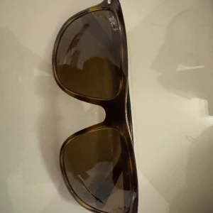 Raybans! - Raybans! Oanvända, skriv för mer bilder, pris kan diskuteras vid snabb affär💖