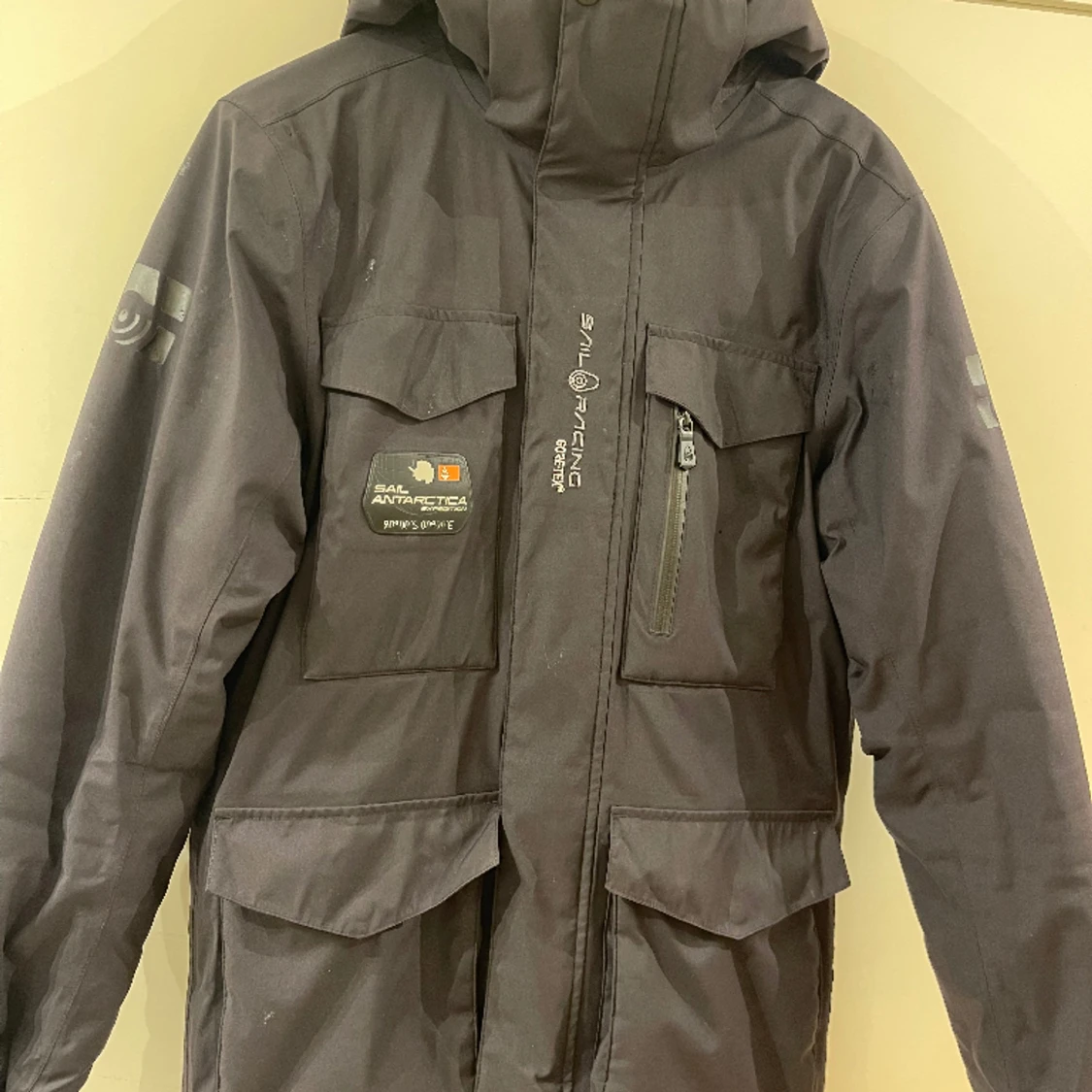 Sail racing black edition