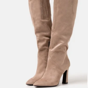 Boots  - Sälja dessa snygga boots från Tamaris  