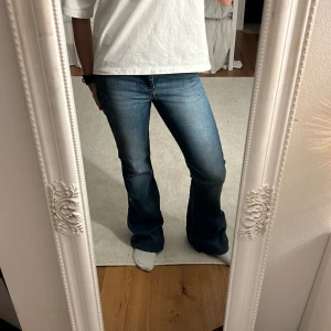Lågmidjade jeans  - Super snygga lågmidjade jeans!!😍😍