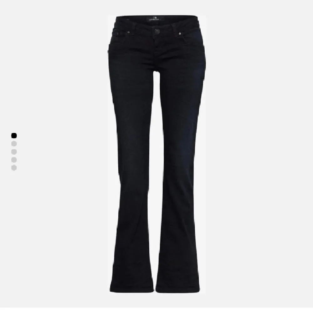 svarta ltb jeans i nyskick kan gå ner rätt mycket i pris . Jeans & Byxor.