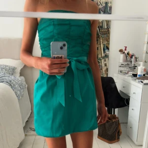 Klänning från Paris - Finaste klänningen som jag köpte i Paris, perfekt en sommarkväll😍😍💓💓💓