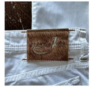 Jacob Cohen chinos - Kostar 4000 nya!!! Storlek 32. Mycket bra skick! Riktigt feta Jacob Cohën byxor. 