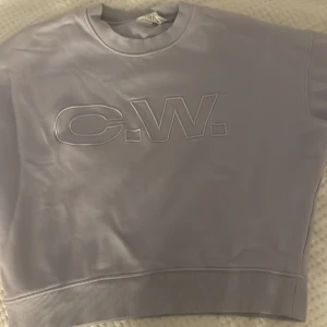 Tröja - Lilla tröja använt en gång💗