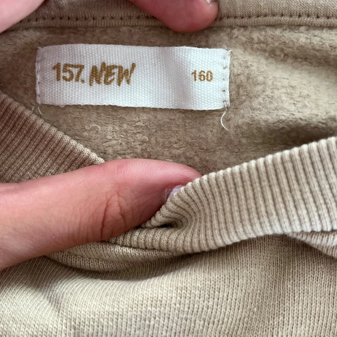 Tjocktröja beige - 90