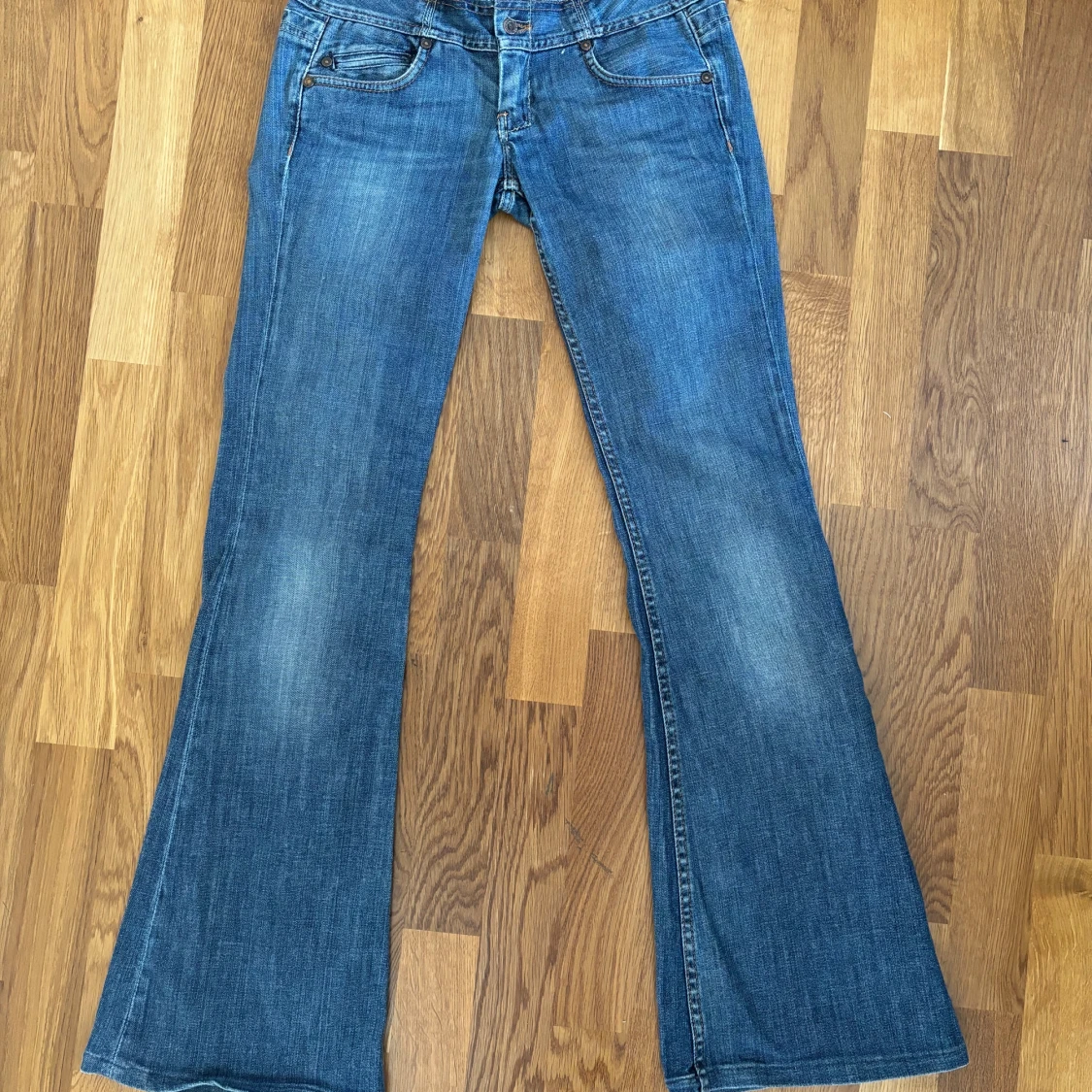 Lågmidjade jeans  - 1