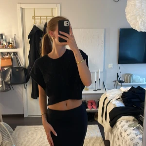 Stickad väst  - Från zara, aldrig använd 🥰
