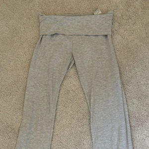 Yoga pants - Jag säljer ett par yoga pants i storlek xs.  De är använda några få gånger och har inga defekter.  Skriv för mer info!!💗